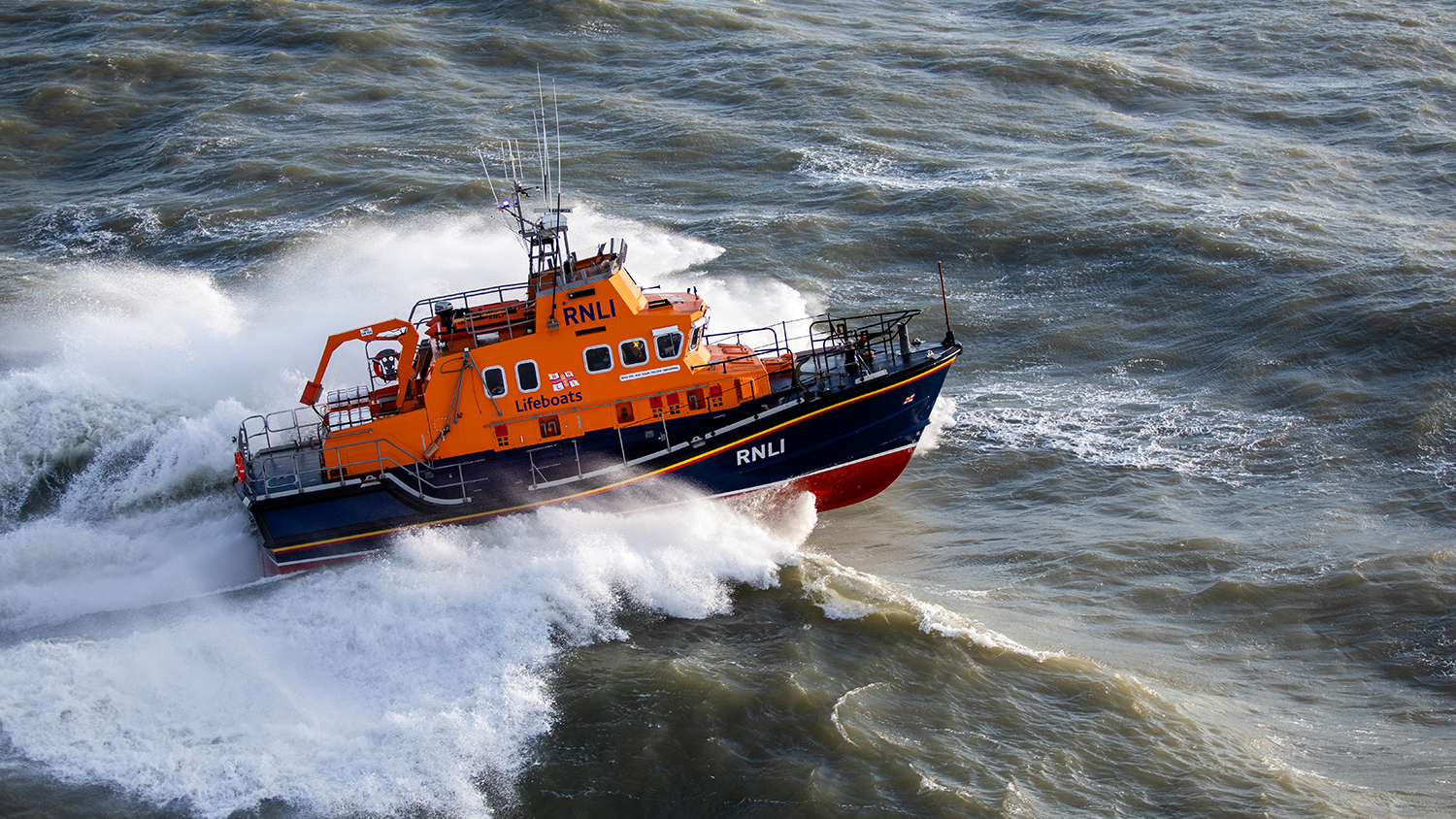 Severn class lifeboat 1500 844(1)